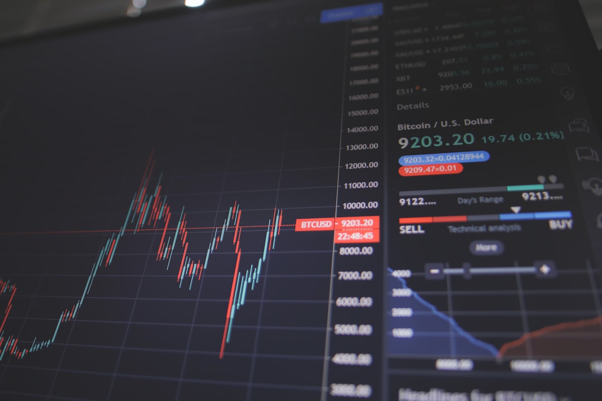 ZSE hits new record high as mining stocks surge